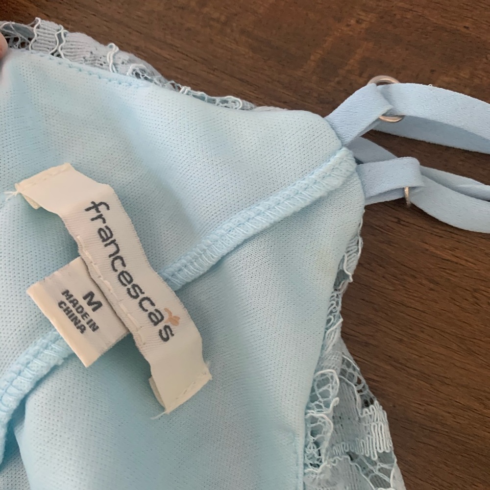 ‼️SOLD‼️ 🤩HOST PICK🤩 Francesca’s Lace Dress - Picture 4 of 5